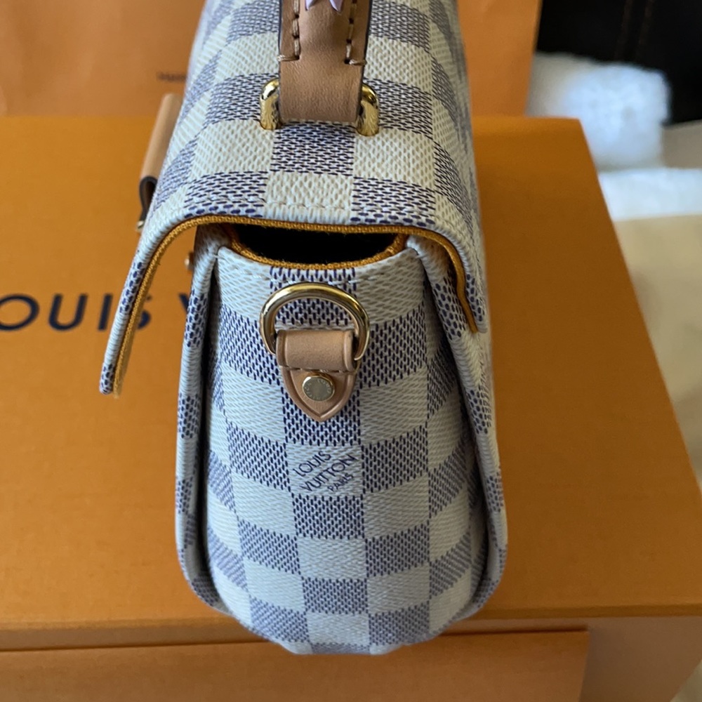 Louis Vuitton Croisette Azur 📌 sold out online📌 - Picture 8 of 15